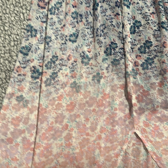 Long flowy Ombré flower dress - Picture 3 of 6